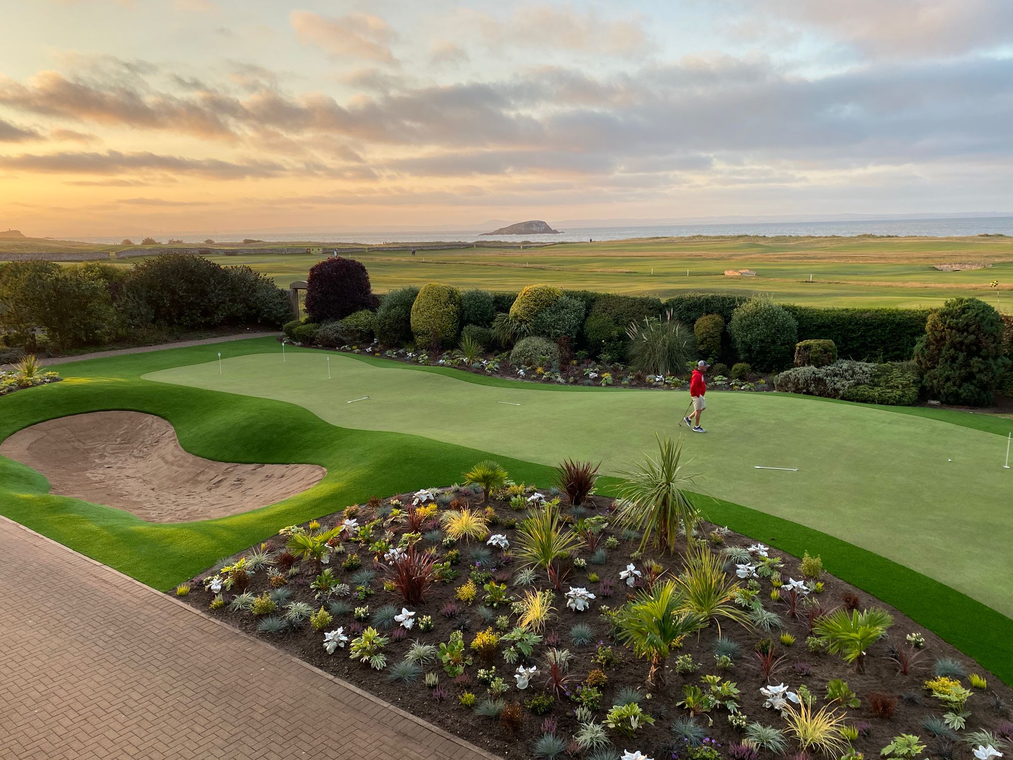 Celebrity Greens Worldwide Artificial Grass Golf Greens, Lawns